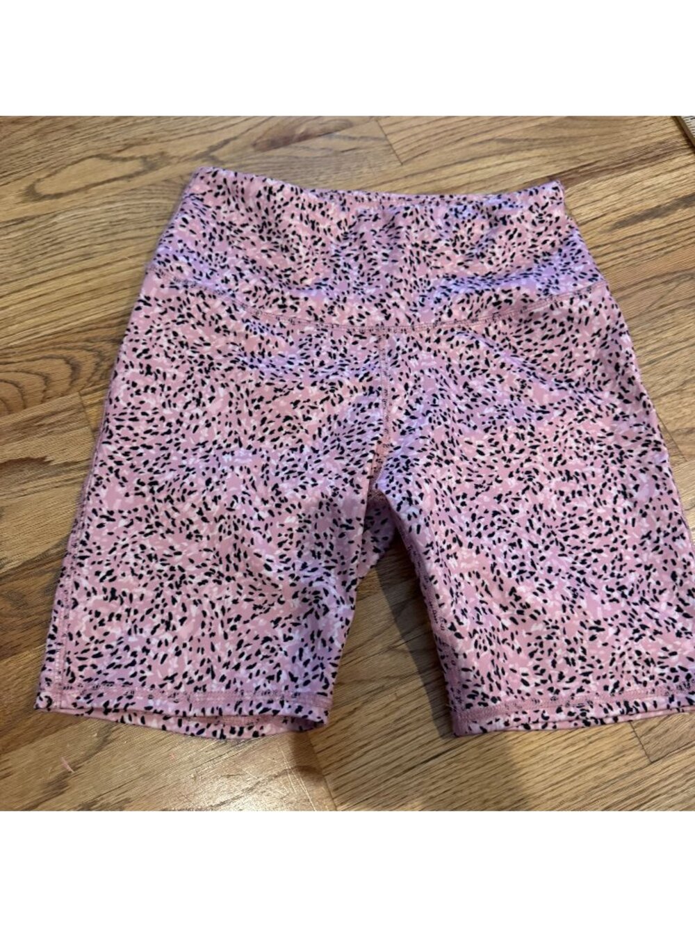 Daisy Fuentes FIt Medium Pink Bike Athletic Shorts